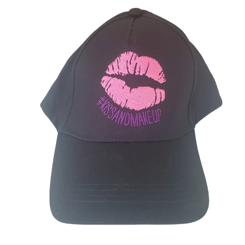 Tarte kiss and makeup hat